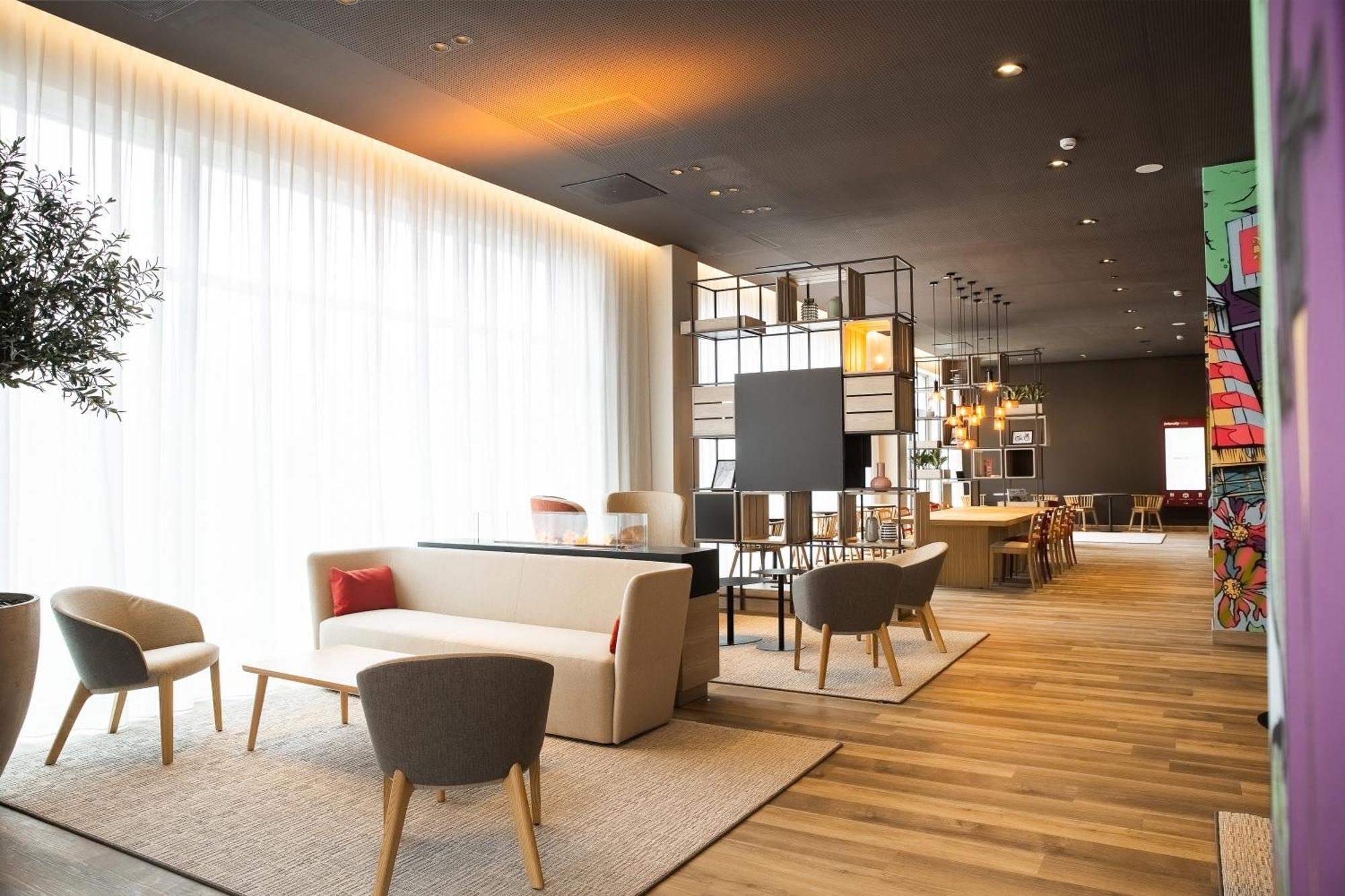 Intercityhotel Бреда Екстер'єр фото