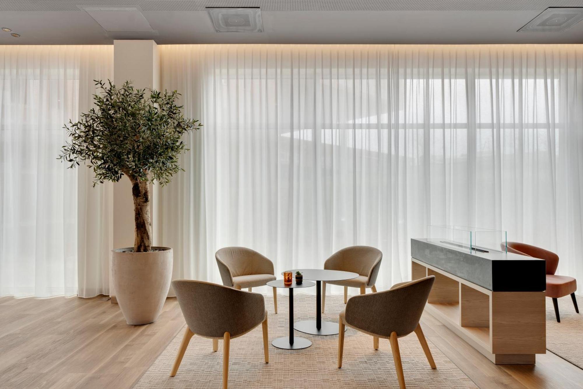 Intercityhotel Бреда Екстер'єр фото